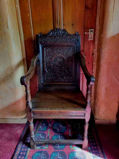17thc oak lancashire wainscot armchair