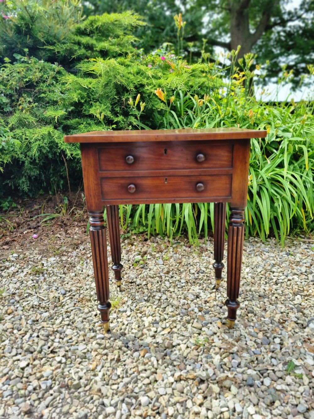 a 19thc small mahogany reeded leg workbox in the manner of gillow