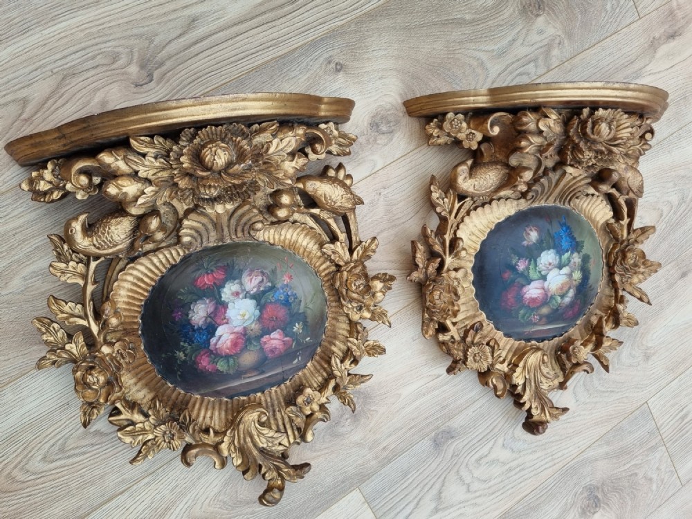wonderful pair of 19thc giltwood brackets
