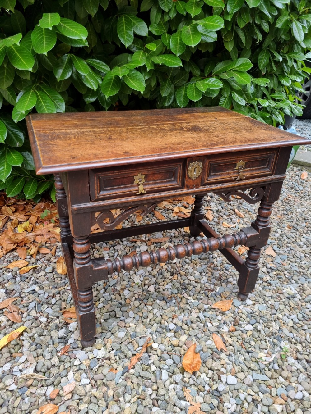 super 17thc oak side table with drawer
