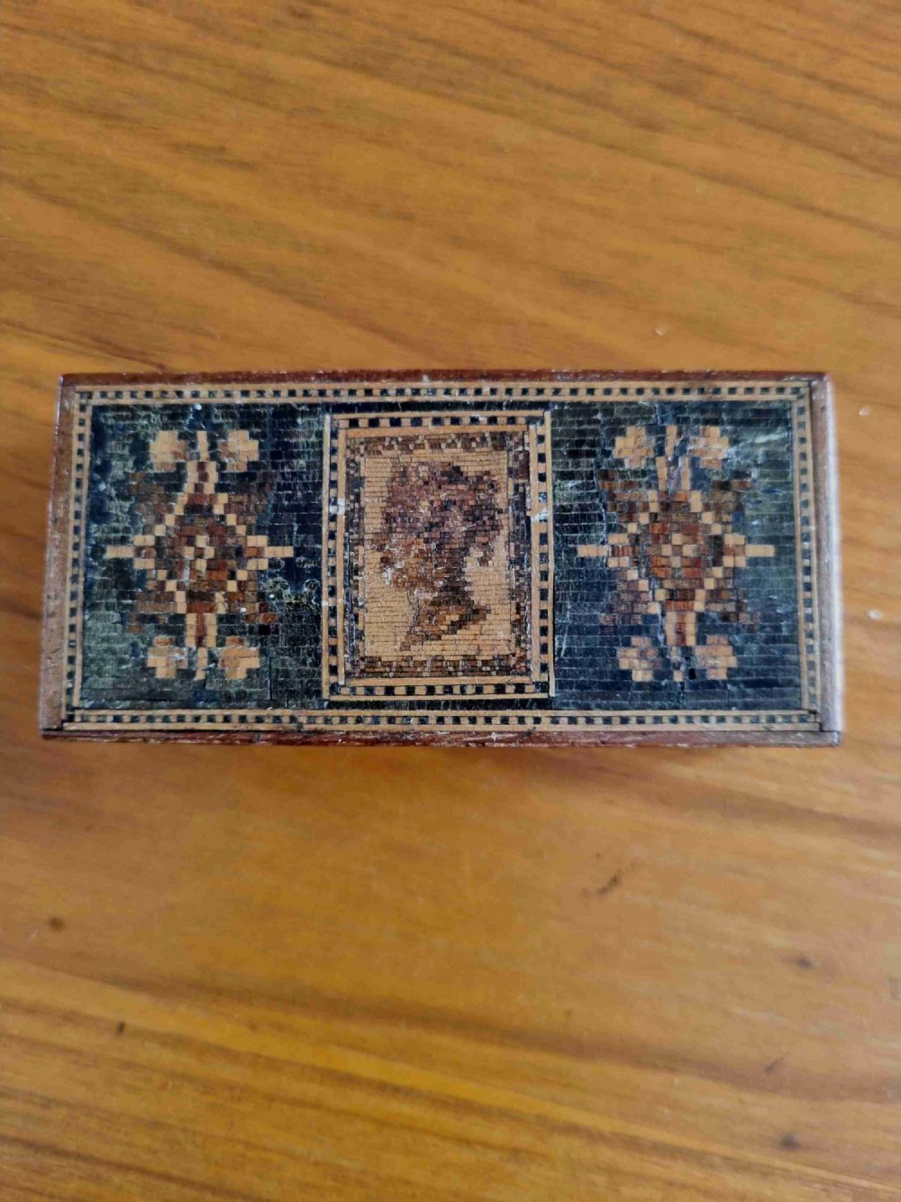 19thc tunbridge ware young q vic stamp box
